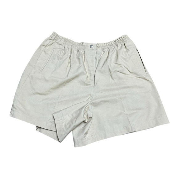 Karen Scott Pants - Karen Scott sport woman size 16 P tan side pocket shorts.